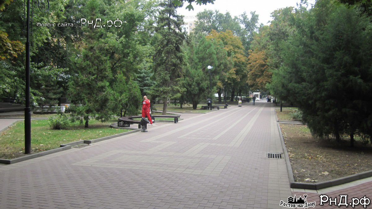 Парковая зона на улице пушкинской