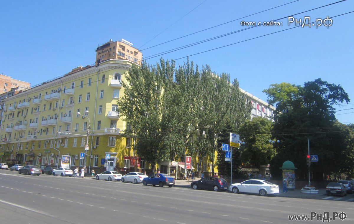 пр. Ворошиловский (справа вид на ул. пушкинскую)