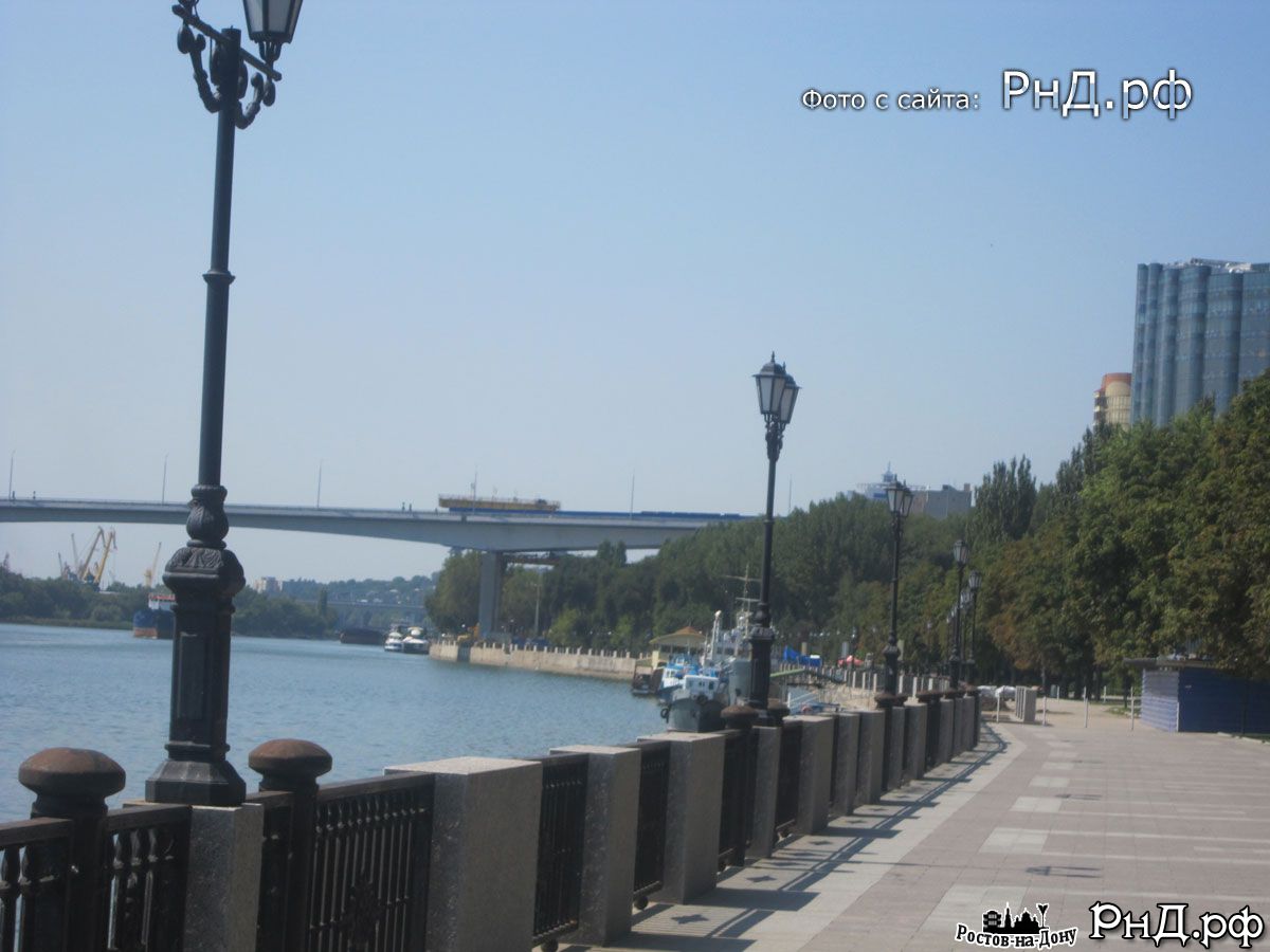 Набережная ниже Ворошиловского моста