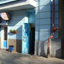 История туалета на Газетном